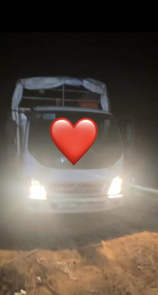 Vk b;ắt qu;ả t;ang ck đang học đ;ánh vần với b;e’ 3 tr:ên xe oto ở Yên Bái