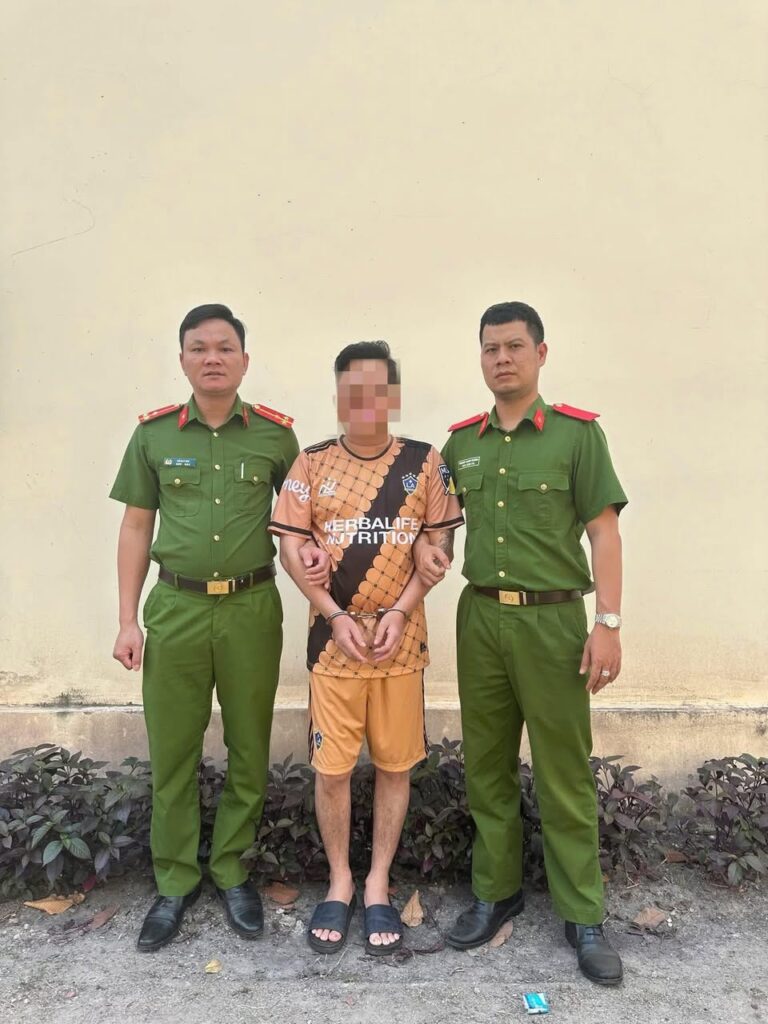 Tạm giữ đối tượng có hành vi d/âm ô người dưới 16 tuổi xảy ra tại khu nhà vệ sinh thuộc Công ty T.D