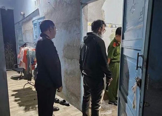 Hiện trường vụ bé 8 tháng tuổi tử vong trong phòng trọ, tạm giữ người mẹ có dấu hiệu bất thường