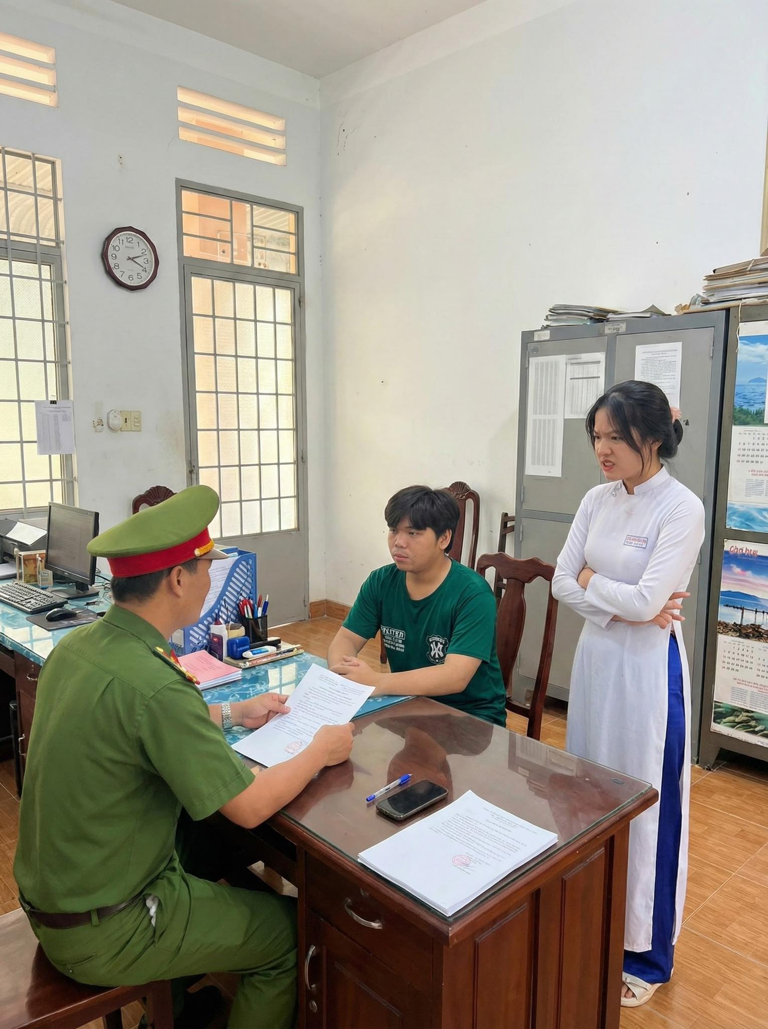 B;ắt tạm giam một shipper h;iếp d;âm bé gái 12 tuổi