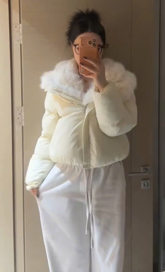 Gấm vóc lụa là chỉ là bề nổi?