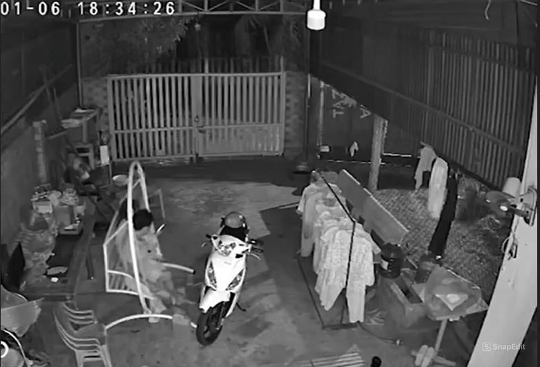 Video người đàn ông t.ẩ.m x/\ăng “đ/\.ố.t người yêu” tuvong ngay trong sân nhà – Cân nhắc khi xem