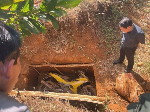 Thông tin nóng vụ cướp ngân hàng ở Gia Lai: Phát hiện xe máy ở nơi khó tin, hé lộ tình hình truy bắt