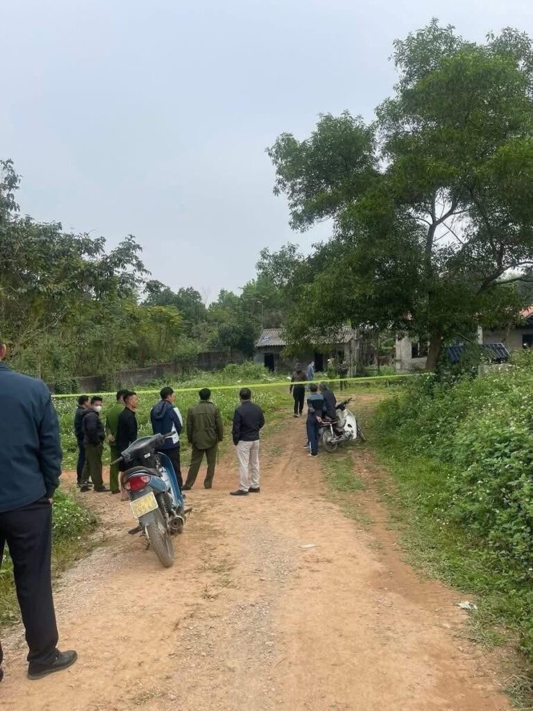 NÓNG : Phát hiện 1 ng  trong tình trạng b:ị ch./áy tại khu vực hồ Cầu Bãi , thôn Phúc Xuân, xã Trung Giã (xã Bắc Sơn cũ) – Hà Nội.