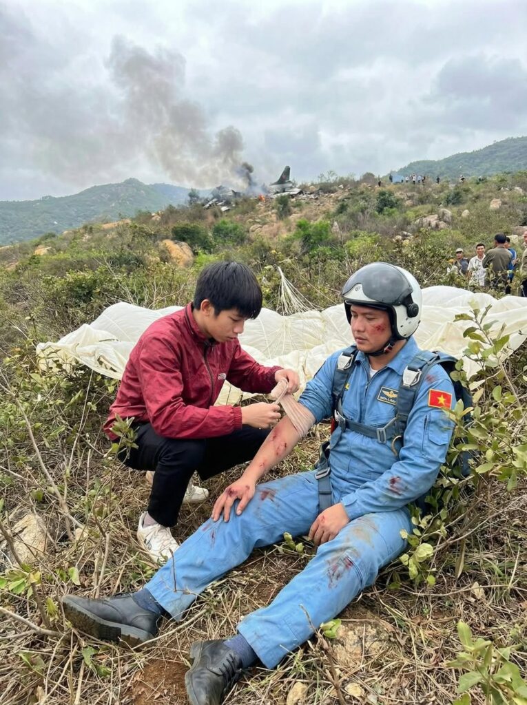 Vụ rơi máy bay tại Đắk Lắk: Nam sinh lớp 11 kịp thời cứu giúp phi công bị thương sau khi nhảy dù