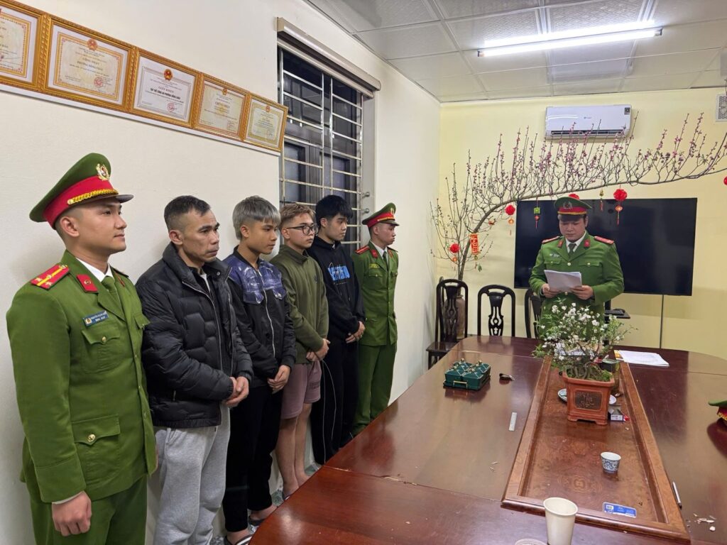 Công an tỉnh Hưng Yên khởi tố nhóm đối tượng về hành vi Cướp tài sản