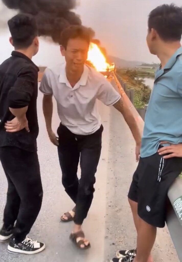 Xót xa: Bác Tài Nghệ An đi làm thuê cháy 11 chiếc xe máy