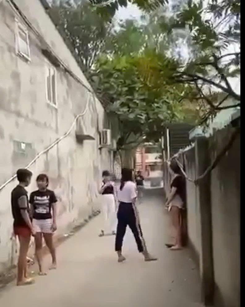 Quá k:inh kh:ủng Vụ việc được camera ghi lại BLHD của 1 bạn n:ữ