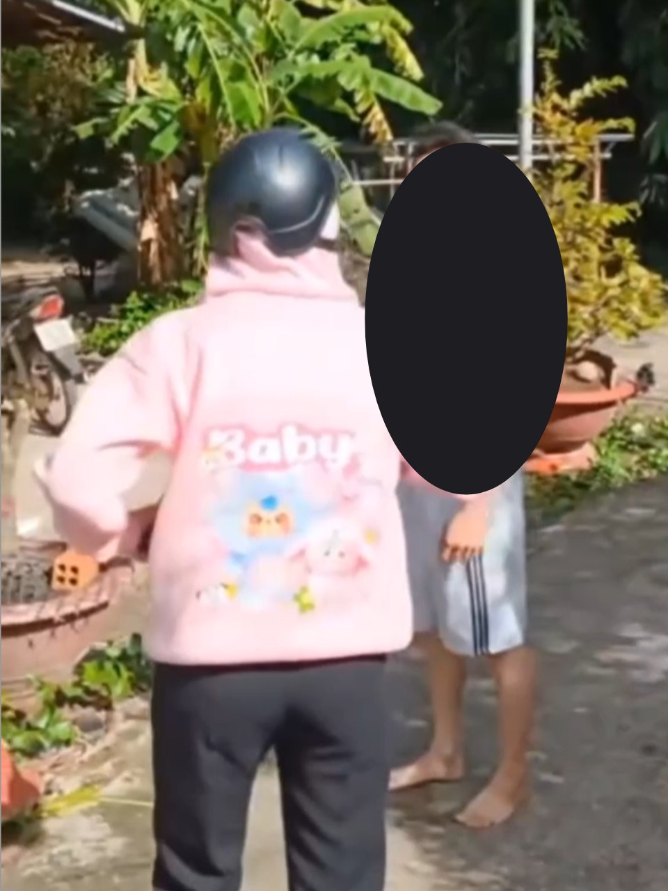 KỂ KHÔNG AI TIN …Vk c:ặp k:è với tr:ai tr:ẻ bị dụ hết tiền xong về kêu chồng lên để đòi lại…