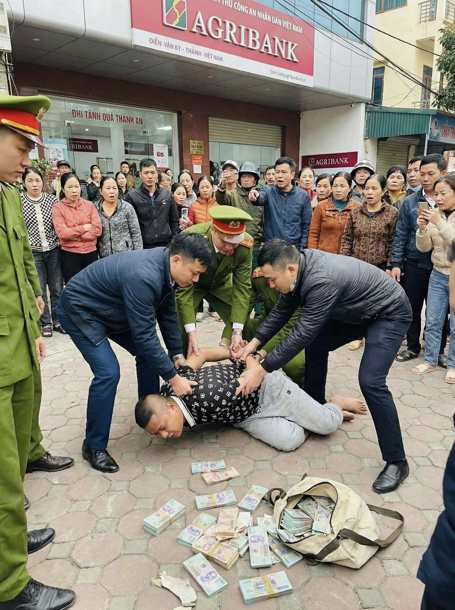 Vụ cướp ngân hàng tại Lào Cai: Thủ phạm là người đang điều trị tâm thần