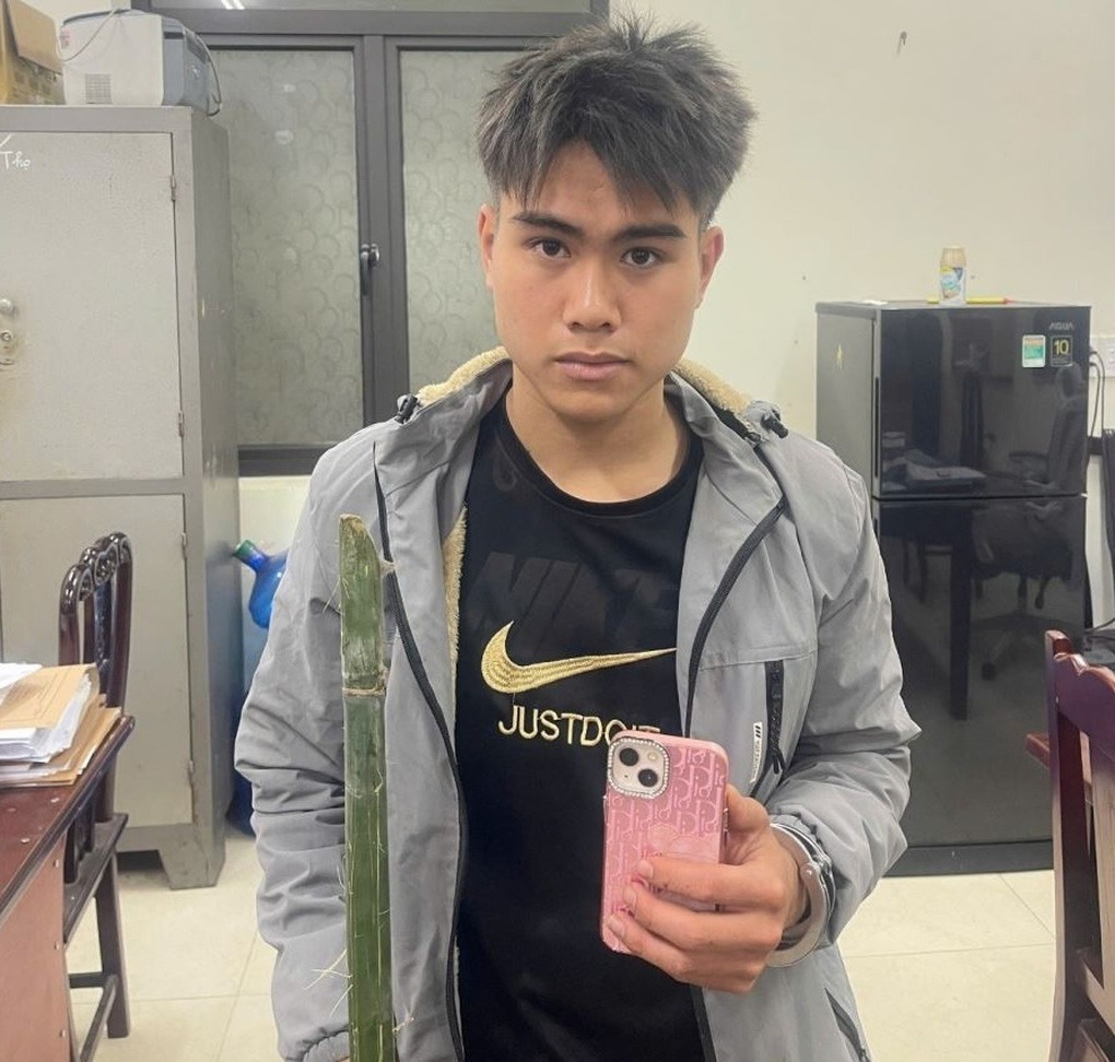 Lời khai đối tượng ch:ặn x:e, đ:ánh người đi đường rồi c:ướp tài sản, ph:ẫn n:ộ trước thủ đoạn r:a t:ay