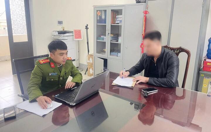 Vụ đỗ xe chặn lối đi còn thách thức ‘đỗ đến mai’: Tài xế nhận sai