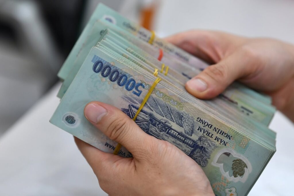 Thu nhập vãng lai từ 3 triệu đồng/lần trở lên phải khấu trừ 10% thuế thu nhập cá nhân