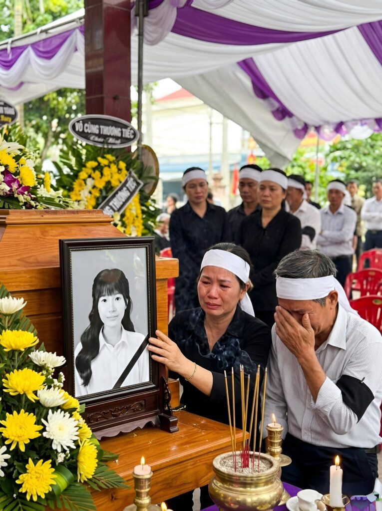 Nghẹn lòng cô gái 26 tuổi ở Ninh Bình hiến giác mạc trước khi qua đời, để lại ánh sáng cho người khác