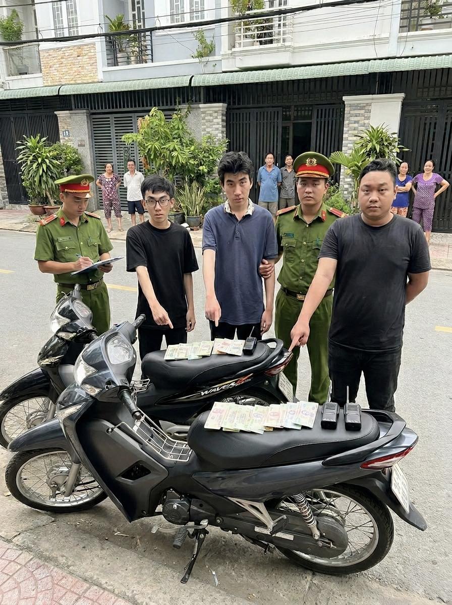 Gi.ả dan.h cảnh sát hình sự “làm luật” giữa đêm – 3 thanh niên b/ị b/ắt sau 12 giờ tr/uy x/ét!