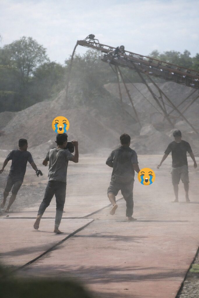 vjde0 ghi lại sự việc tại mỏ đá thanh hoá ngay lúc này