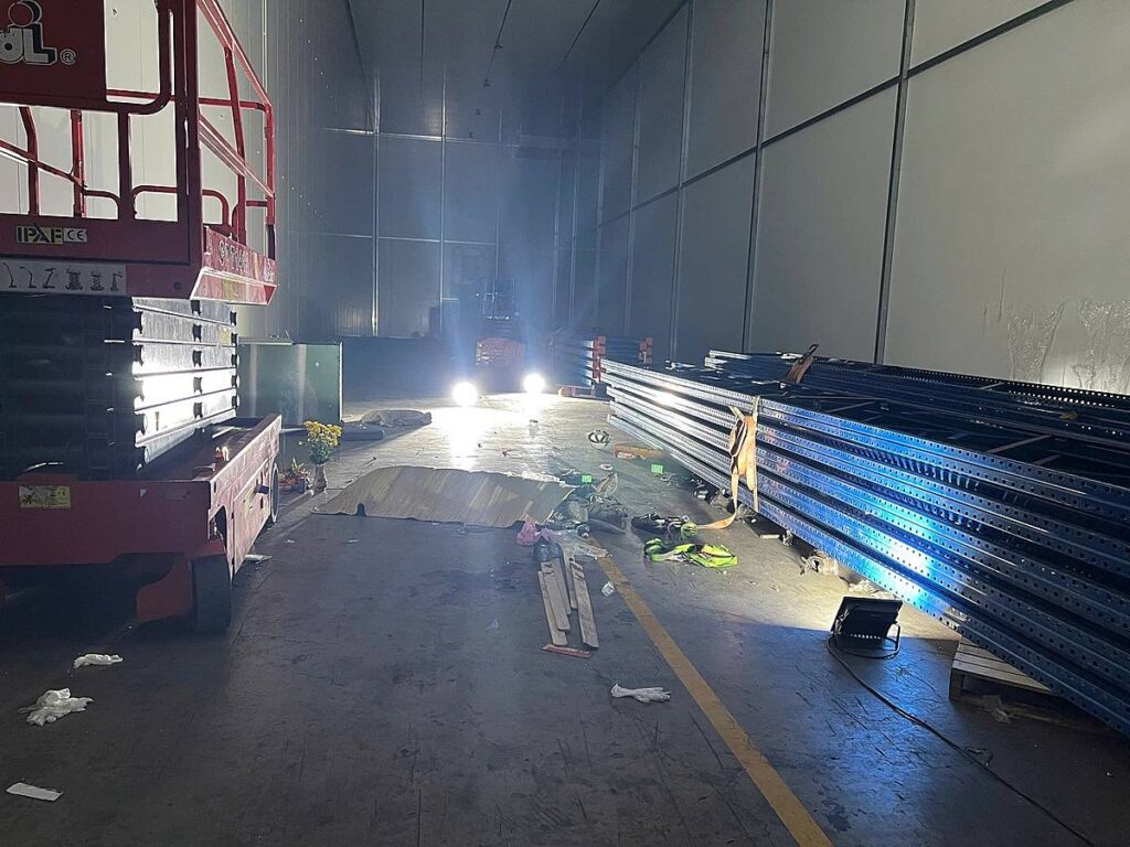 S/ập kho hàng: KCN Sóng Thần TPHCM : 1 người m/ất, 3 người bị th/ương