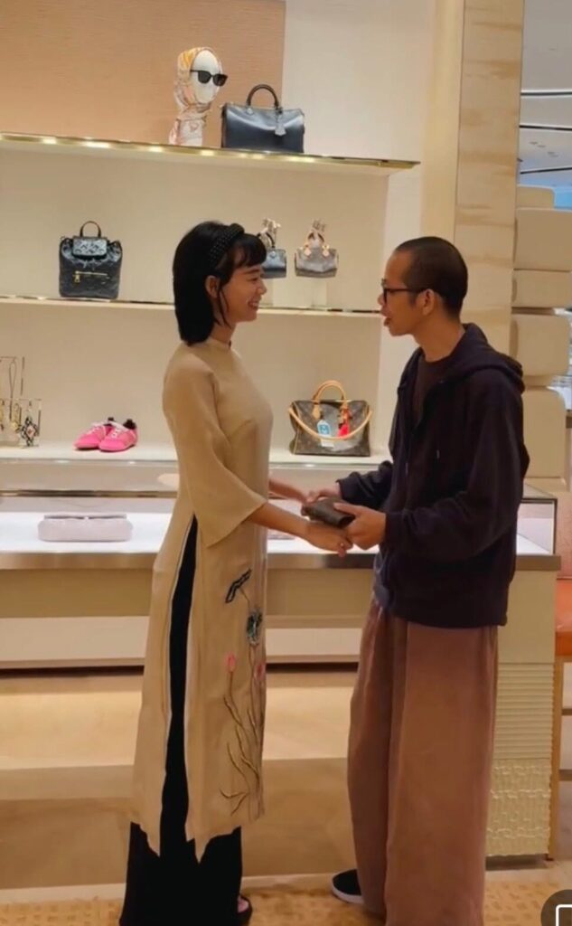 Tóm tắt sơ bộ chuyện tình cổ tích khầy và Tym cho ai chưa nắm rõ