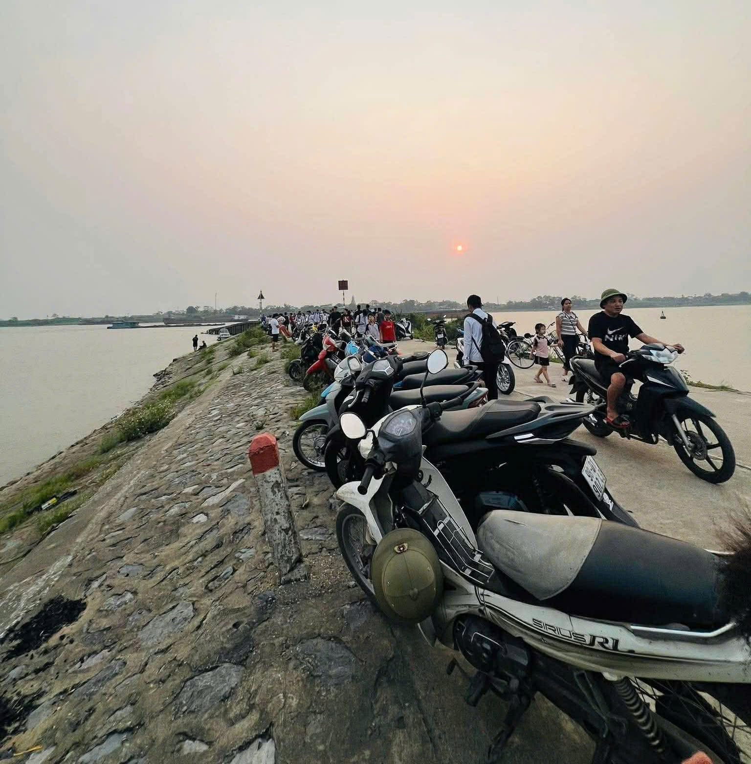 Vid;eo toàn cảnh vụ việc 4 em hs