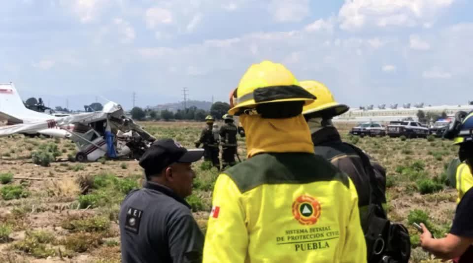 Máy bay rơi ngay sau khi vừa cất cánh, toàn bộ người trong khoang không qua khỏi