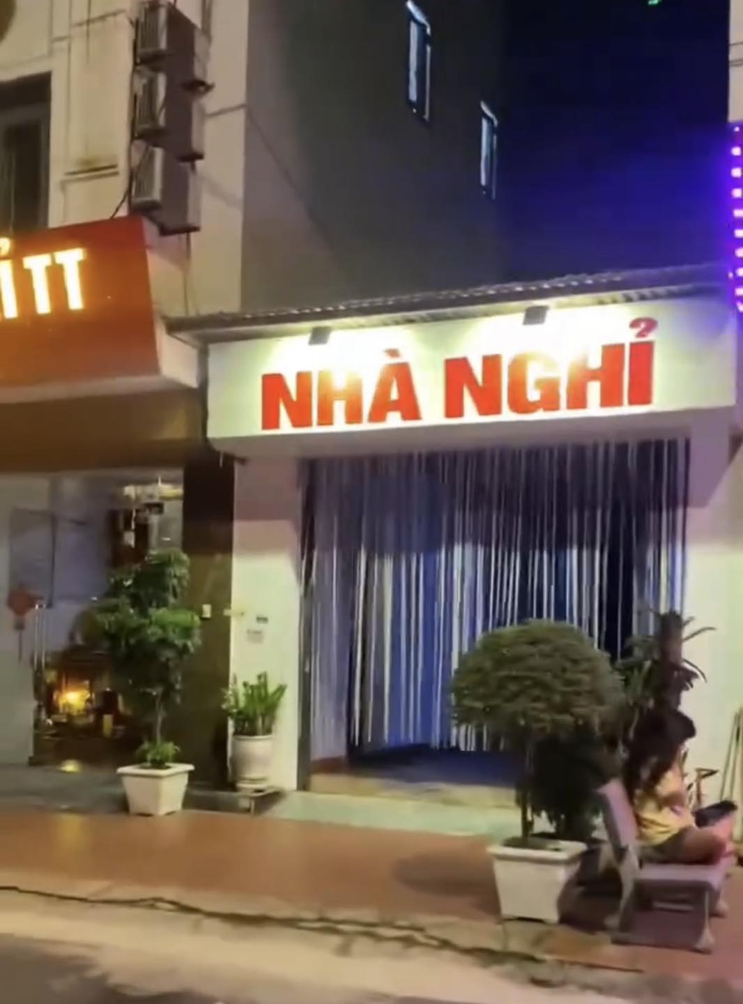 Vid; eo vụ полектора ...